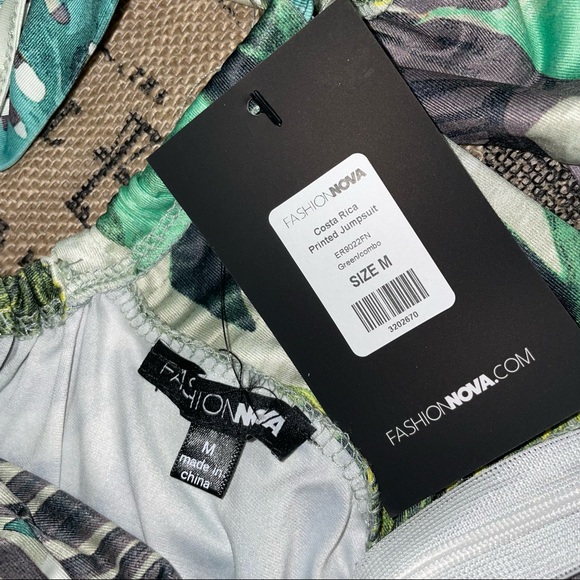 Fashion Nova NWT! Costa Rica Printed Green/Combo Jumsuit Size M - Picture 8 of 15